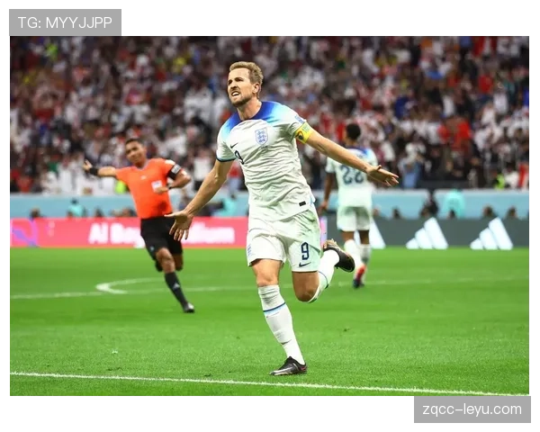 萨卡背后的力量：家庭支持与坚韧铸就足球明星之路