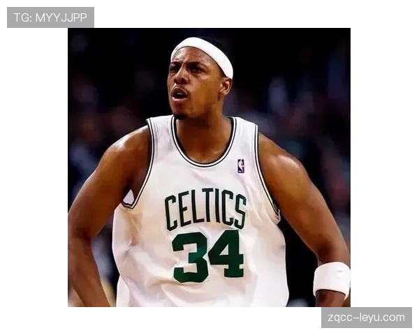 威斯布鲁克较早期更以突破吸引防守制造空位